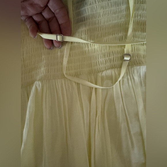 Target Universal Thread Light Yellow Top - Picture 5 of 6